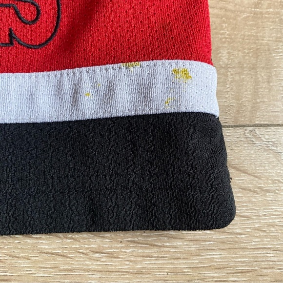 Vintage NHL Calgary Flames Jersey children’s size 5 Mighty Mac Sports - Picture 6 of 7